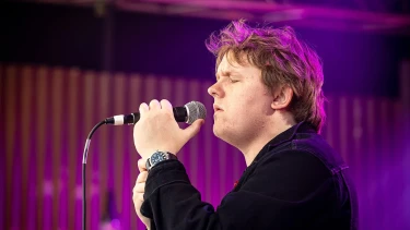 Fotografia de Lewis Capaldi